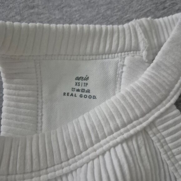 NEW AERIE TANK TOP - Picture 2 of 4